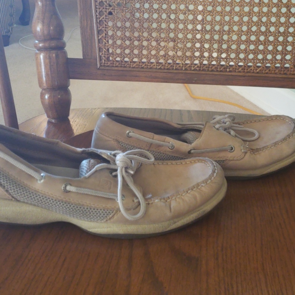Sperry's - Picture 2 of 2